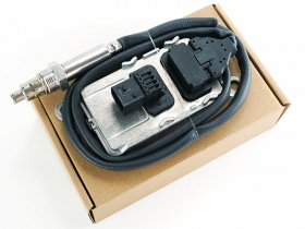 Nitrogen Oxygen Sensor NOX Sensor 5WK9 6752C for DAF Truck 24V